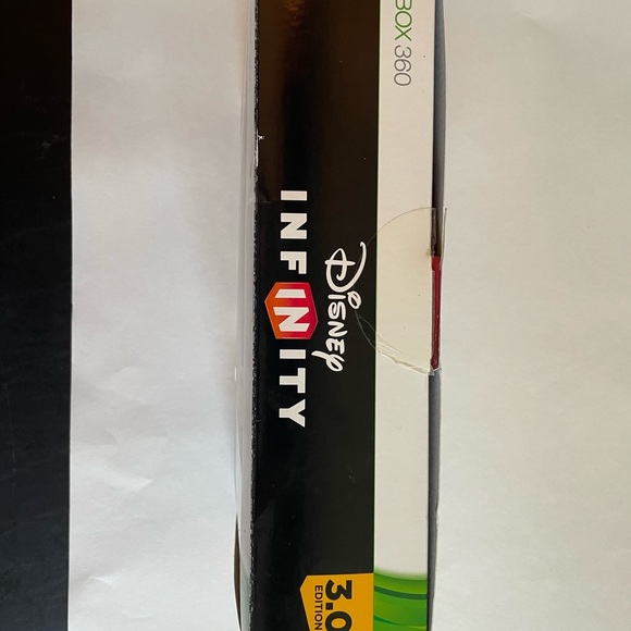 XBox 360 Disney Infinity STAR WARS Starter Pack 3.0 Edition in box. Pre-Used - Picture 4 of 4